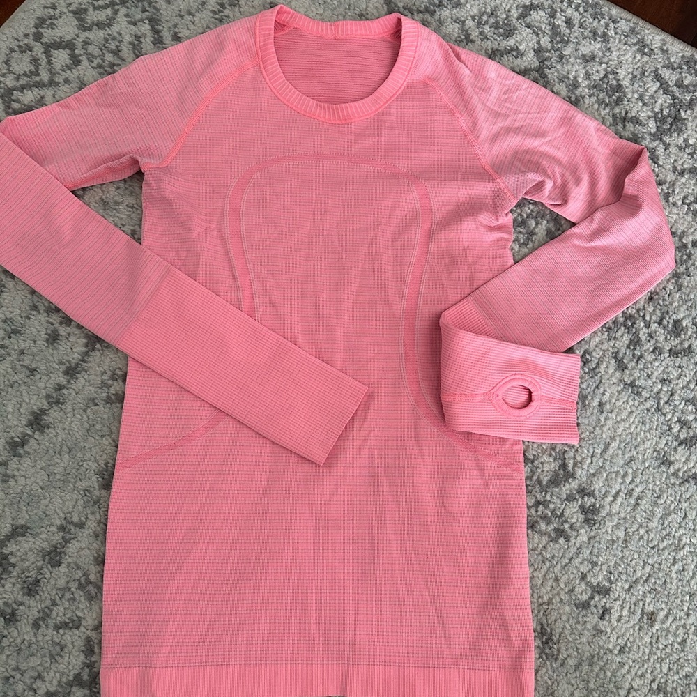 Lululemon long sleeve swiftly